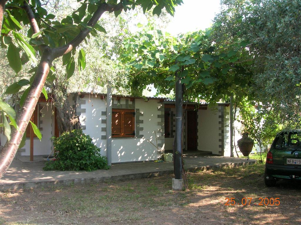 Villa Karapataki Skala Rachoni  Room photo